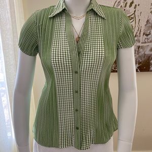 Green and white pleated polka dot button down!